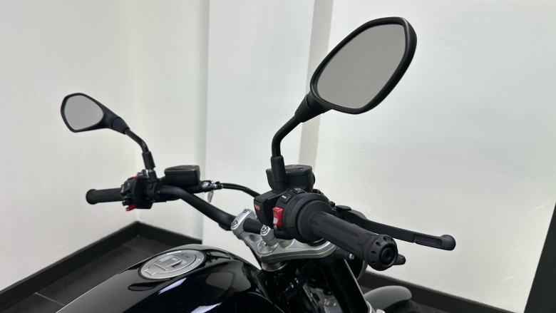 BMW R12 (24MY)